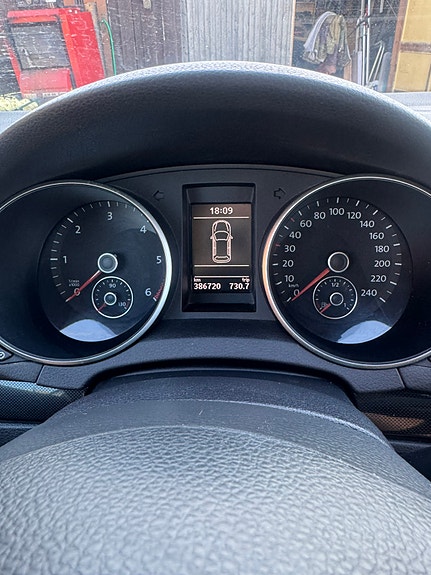 Volkswagen Golf VI 15 of 22