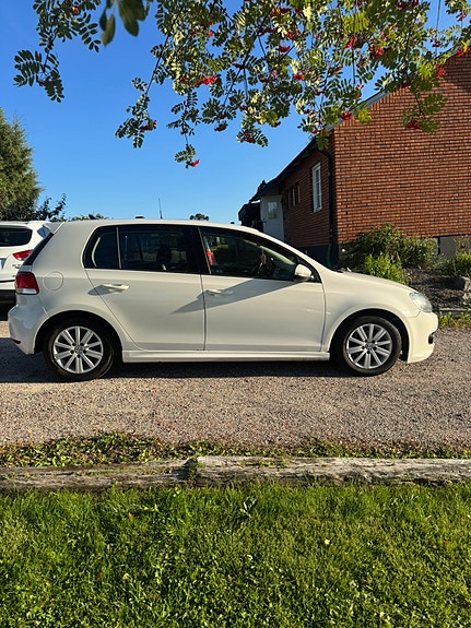 Volkswagen Golf VI 8 of 22