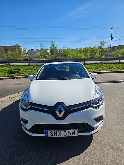 Renault Clio 2 of 15