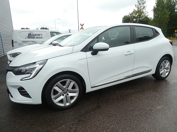 Renault Clio 13 of 14