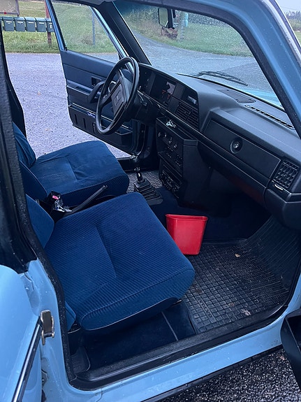 Volvo 240 5 of 9