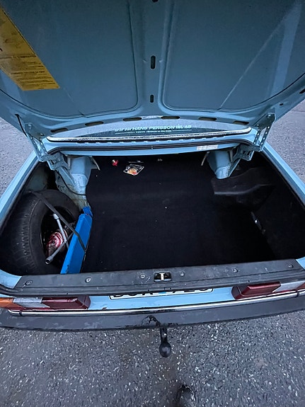 Volvo 240 8 of 9