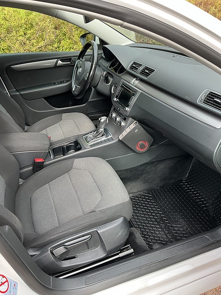 Volkswagen Passat 7 of 10