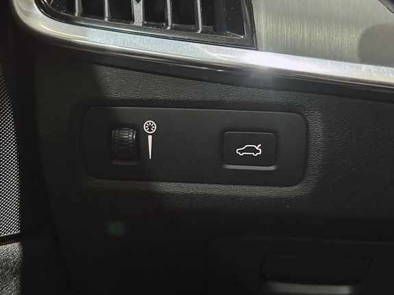Volvo V90 25 of 28