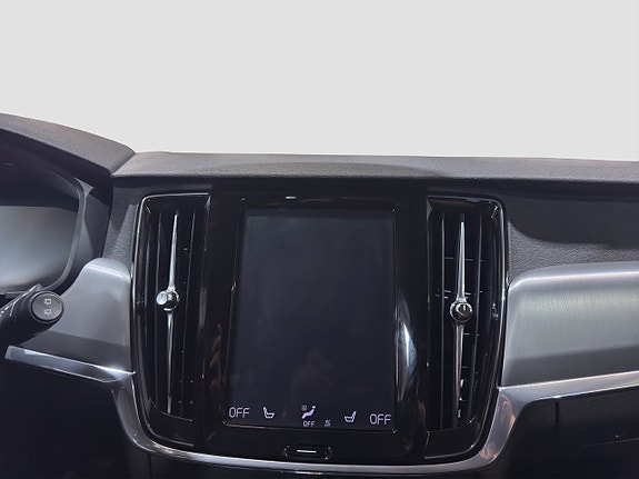 Volvo V90 22 of 28