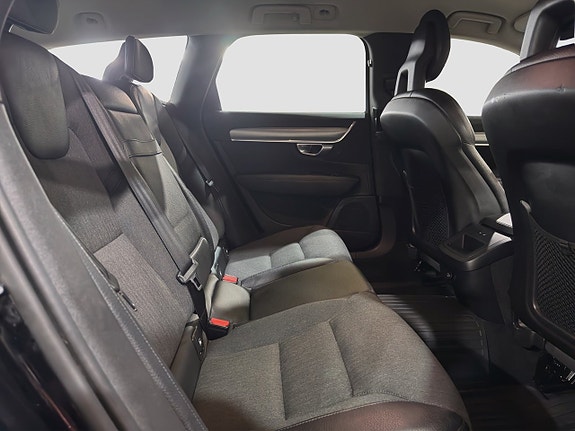 Volvo V90 19 of 28