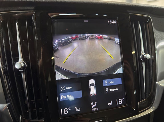 Volvo V90 14 of 28