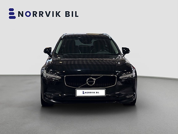 Volvo V90 2 of 28