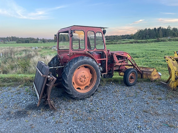 Volvo Buster 400 2 of 2