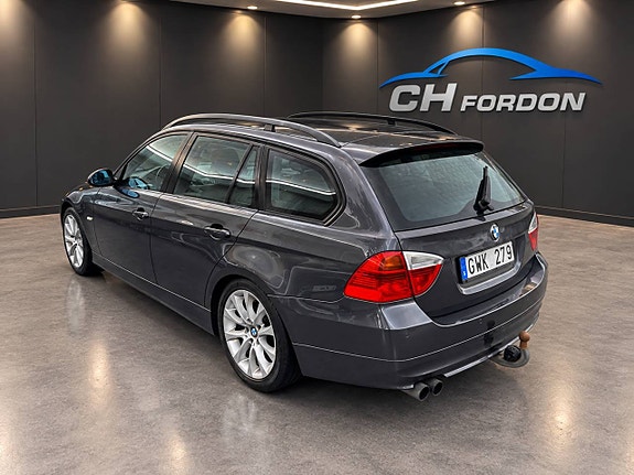 BMW 325i 2 of 5