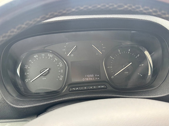 Peugeot Expert 11 of 17