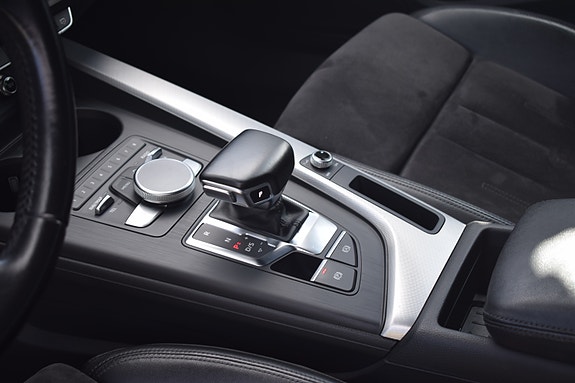Audi A4 11 of 16