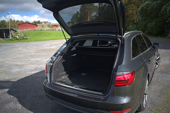 Audi A4 16 of 16