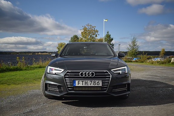 Audi A4 7 of 16