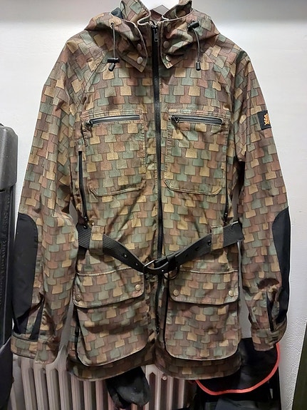 Product image 1 of 3