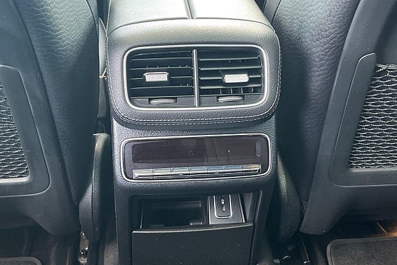 Mercedes-Benz GLE450 27 of 30