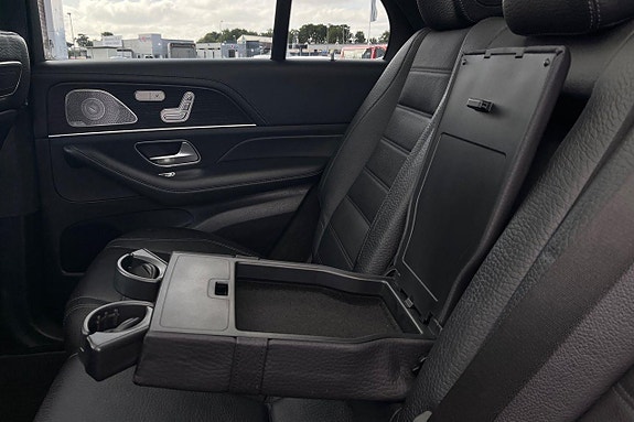 Mercedes-Benz GLE450 26 of 30