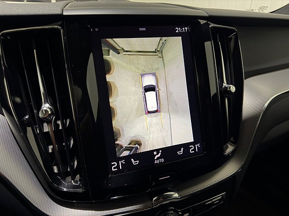 Volvo XC60 14 of 20