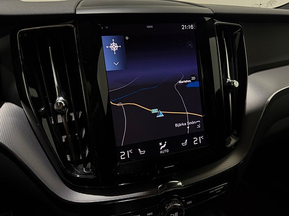 Volvo XC60 12 of 20