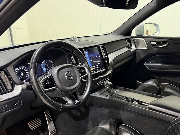 Volvo XC60 7 of 20