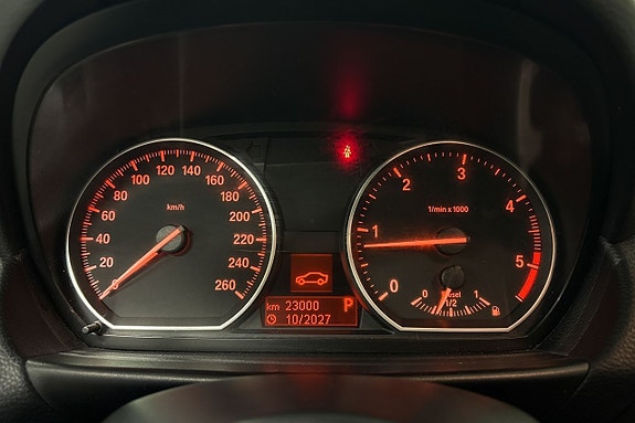 BMW 120d 11 of 16