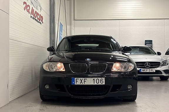 BMW 120d 3 of 16