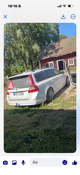 Volvo V70 2 of 6