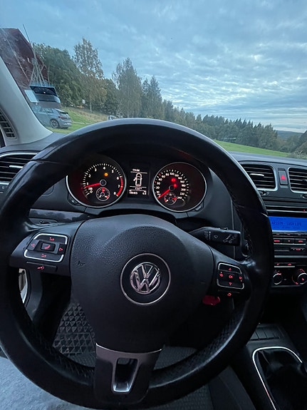 Volkswagen Golf VI 7 of 7