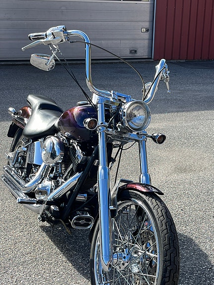Harley-Davidson Deuce 1450 2 of 5
