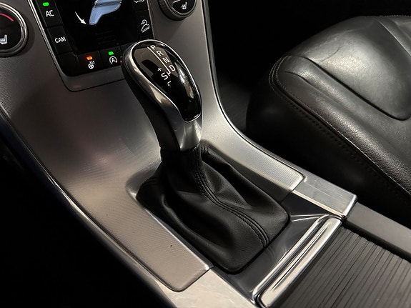 Volvo XC60 19 of 26