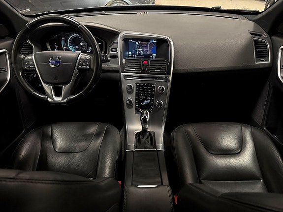 Volvo XC60 7 of 26