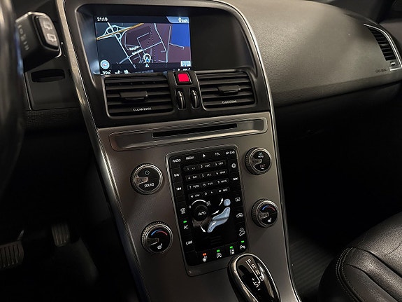 Volvo XC60 17 of 26