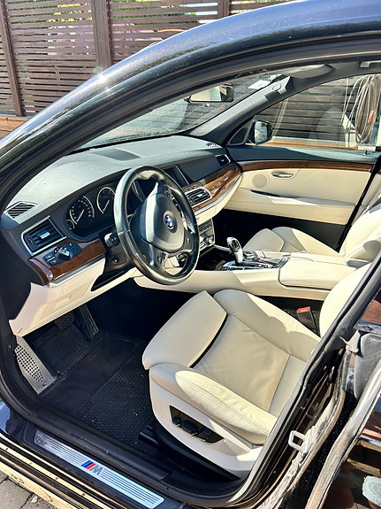 BMW 535d 4 of 5