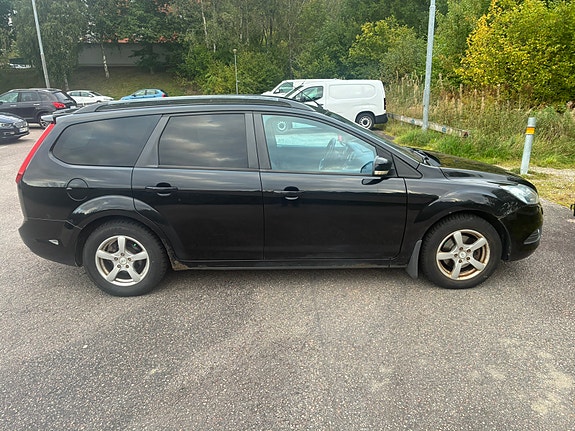 Ford Focus 4 of 9
