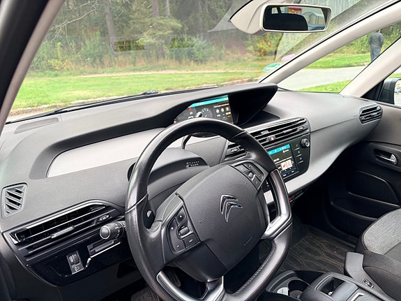 Citroen Grand C4 Picasso 7 of 13