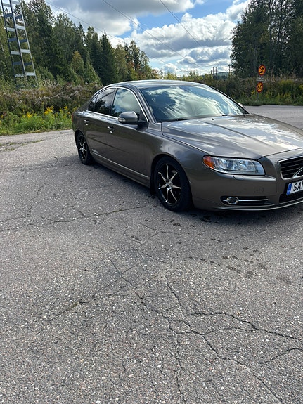 Volvo S80 6 of 11