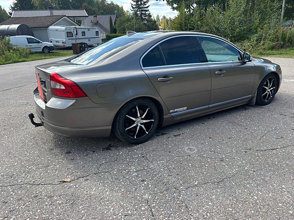 Volvo S80 5 of 11