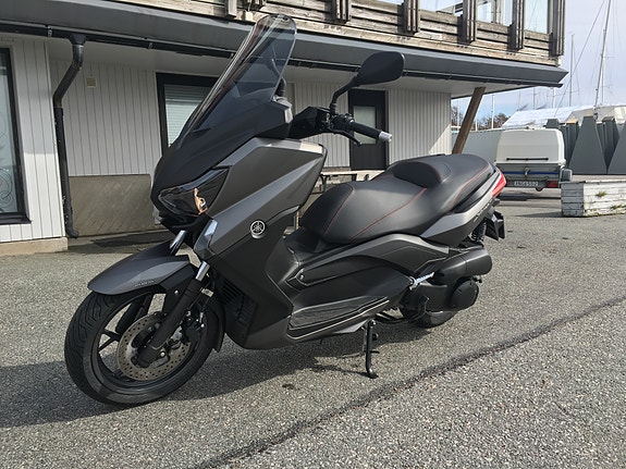 Yamaha YAMAHA X-MAX 250 ABS 2 of 3