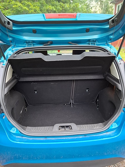 Ford Fiesta 6 of 8