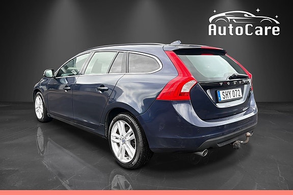 Volvo V60 3 of 5