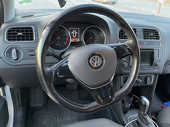 Volkswagen Polo 3 of 3