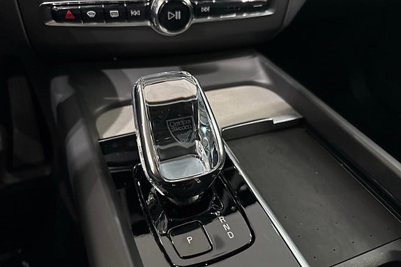 Volvo XC60 27 of 30