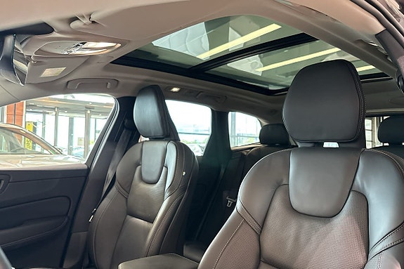 Volvo XC60 19 of 30