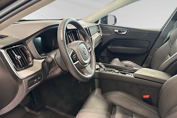 Volvo XC60 7 of 30
