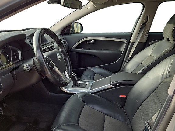 Volvo V70 6 of 8