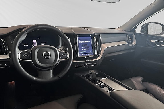 Volvo XC60 10 of 30