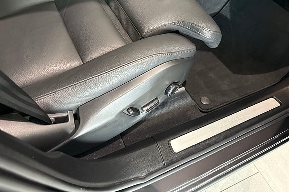 Volvo XC60 20 of 30