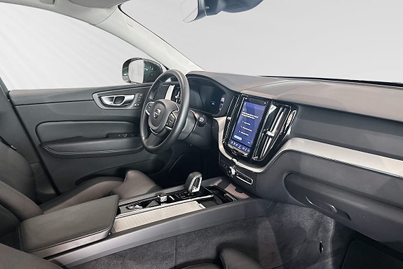 Volvo XC60 11 of 30