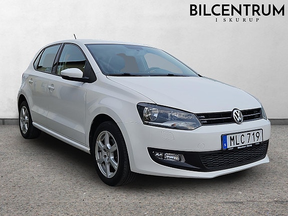 Volkswagen Polo 2 of 8