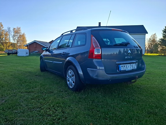 Renault Megane II 5 of 10
